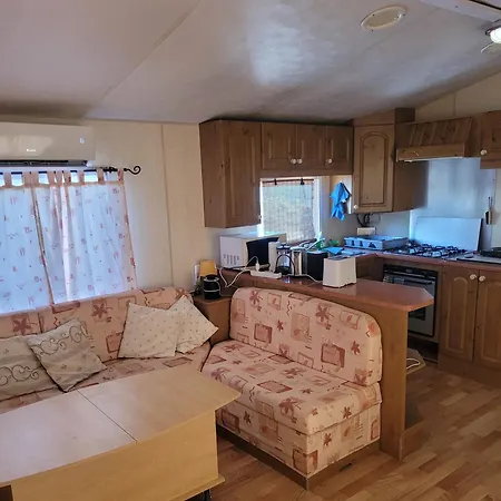 Campsite Mobil-home A 200 M Des Plages
