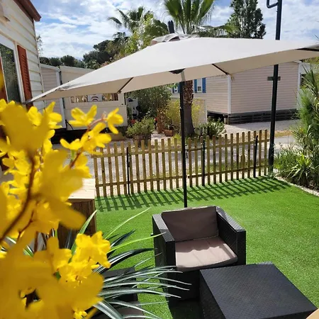 Campsite Mobil-home A 200 M Des Plages